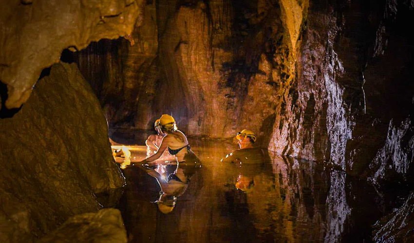 Dark-Cave-Phong-Nha